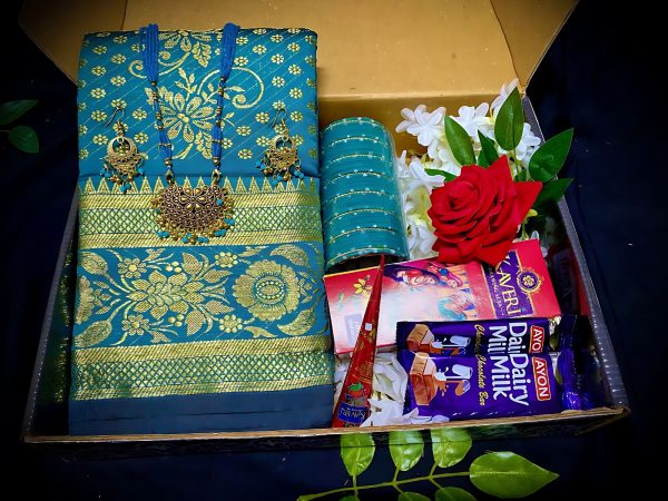 Best Combo Set For gift – কাতান শাড়ি